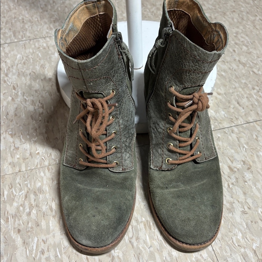 Naya Agave Vintage Suede with Leather Accent Boots In Navy Green - Women's 8M - Picture 3 of 10
